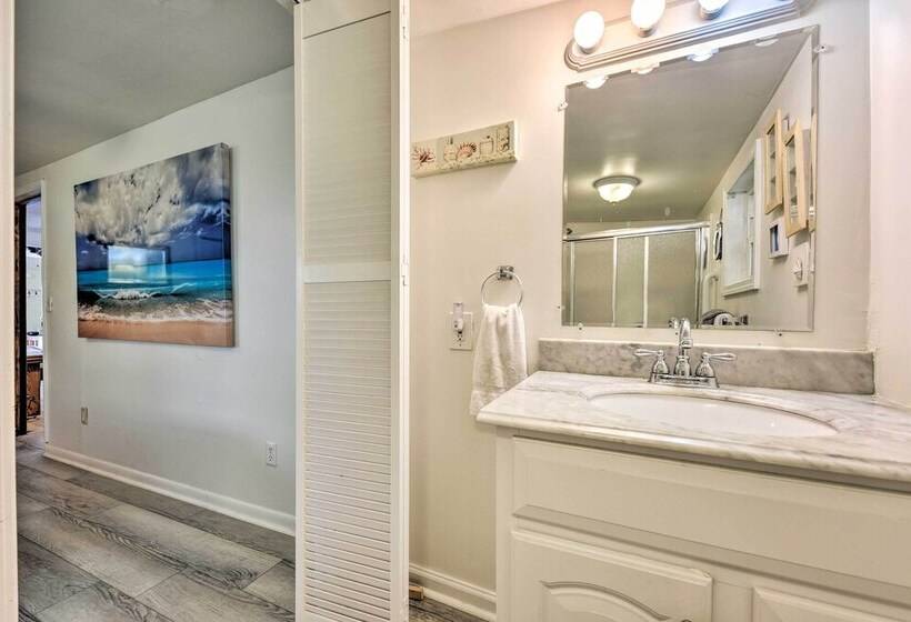 Oceanfront Amelia Island Cottage Near State Park!