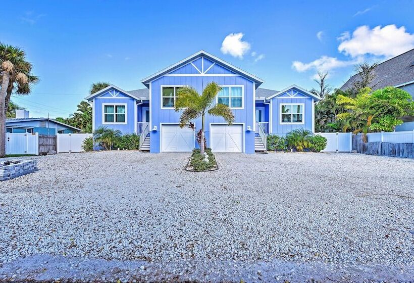 Anna Maria Island Escape, Walk To Beaches!