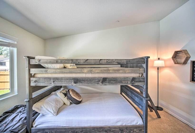 Beautiful Big Bear Home W/ Private Hot Tub!