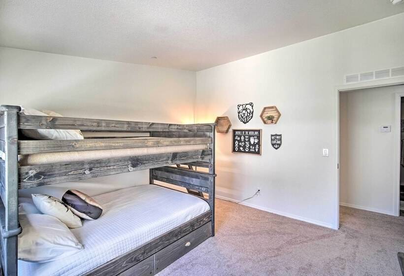 Beautiful Big Bear Home W/ Private Hot Tub!