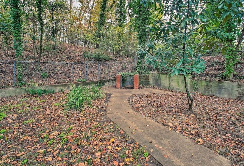 Beautiful Hot Springs Home: Central Location!