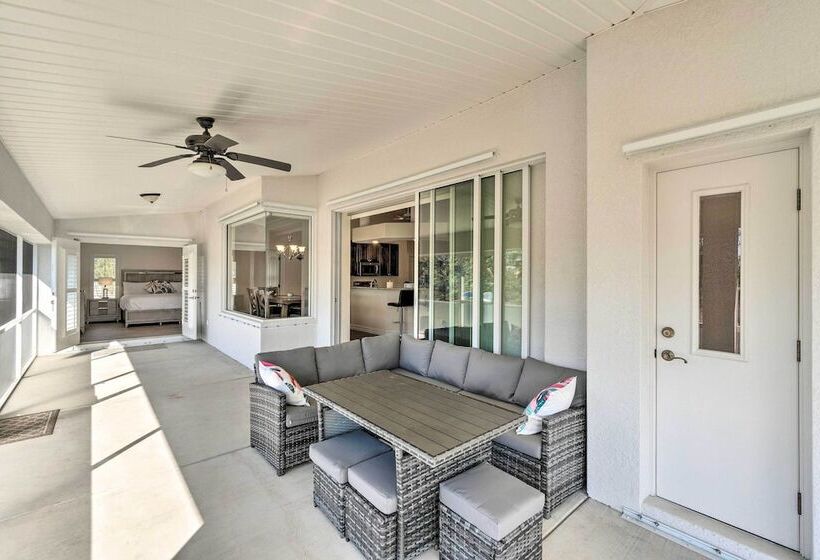 Beautiful Port Charlotte Home, 6 Mi To Beach!