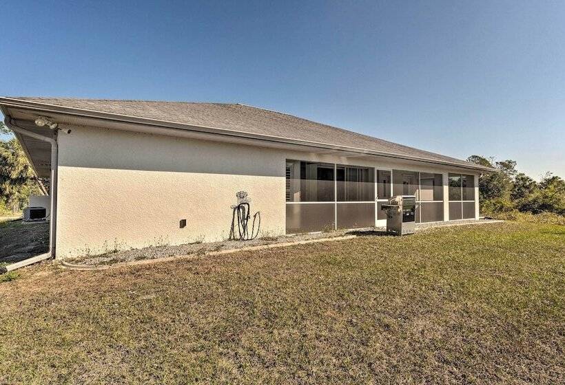 Beautiful Port Charlotte Home, 6 Mi To Beach!