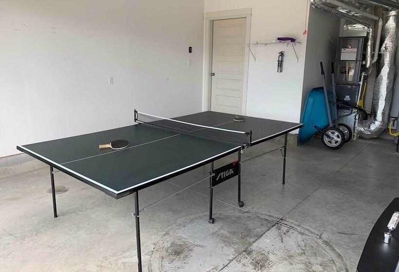 Bend Home W/ Patio + Fire Pits < 3 Mi To Dtwn