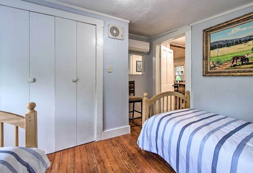 Betty B S River House < 1 Mi To Blanco State Park!