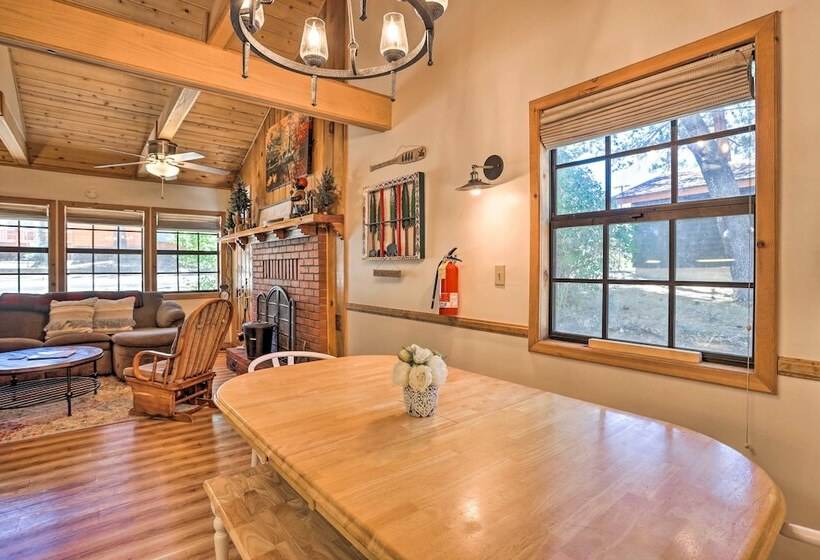 Hot Tub & Deck: Big Bear Gem Near Resorts!