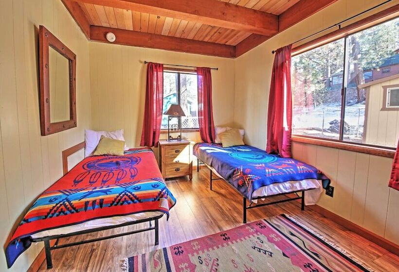Big Bear Cabin W/ Fenced Yard: 4 Mi To Snow Summit