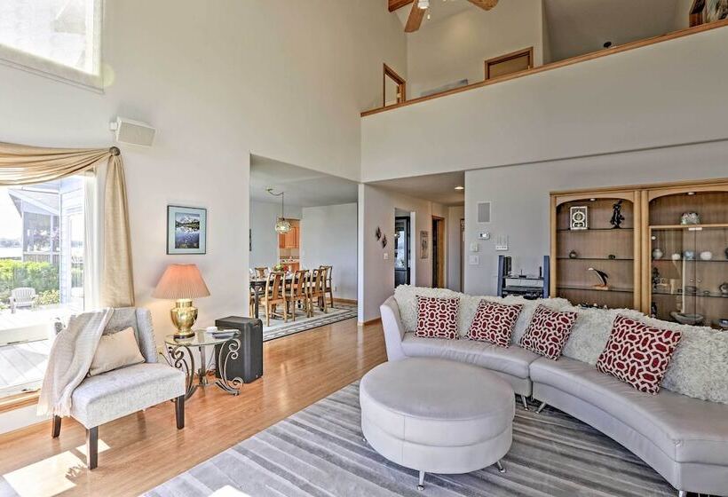 Birch Bay Waterfront Home   Steps To Beach!