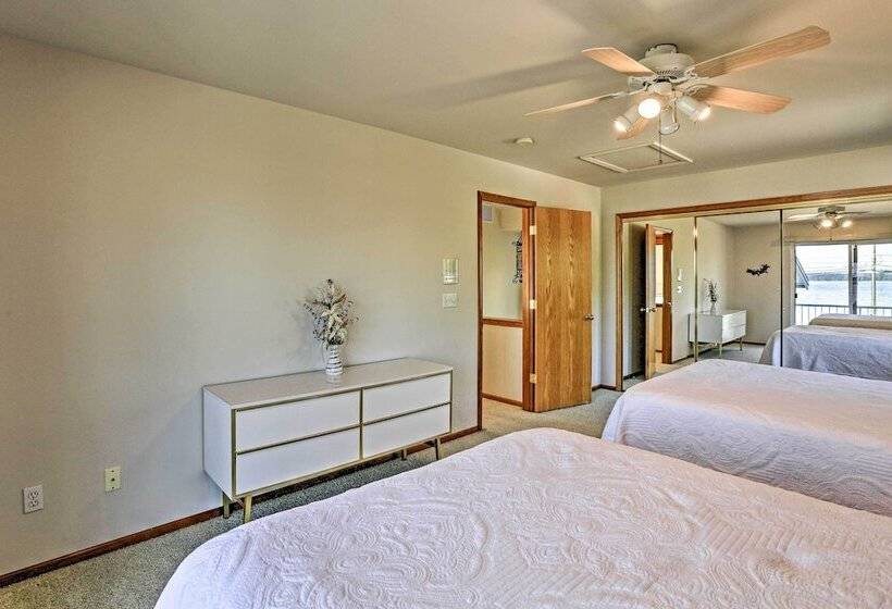 Birch Bay Waterfront Home   Steps To Beach!