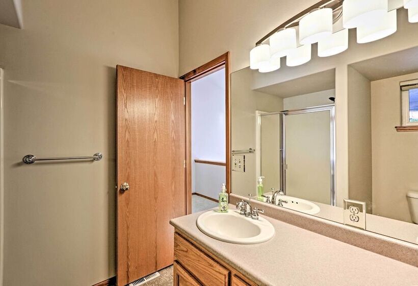 Birch Bay Waterfront Home   Steps To Beach!