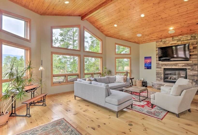 1 Mi To Ski: Breckenridge Home W/ View & Hot Tub