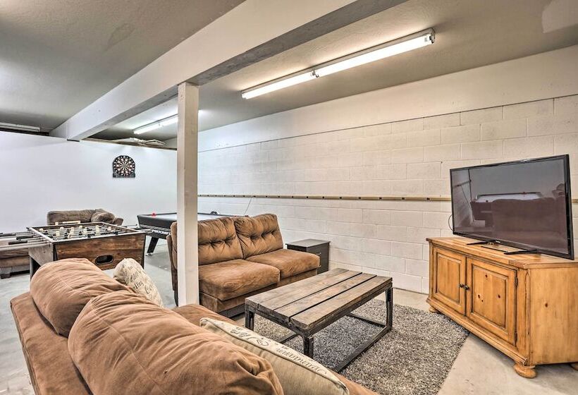 Boho Chic Home W/ Game Room Near Lake Gregory!