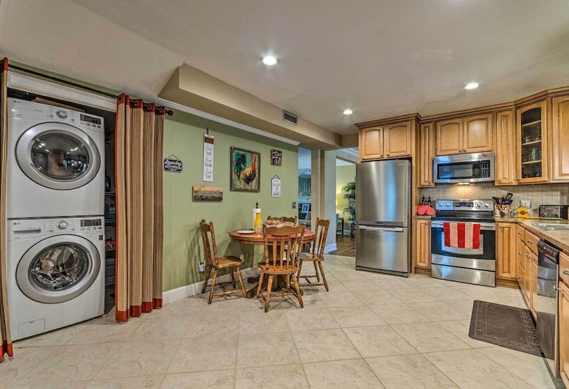 Bonifay Estate With Spring Fed Swimming Hole!