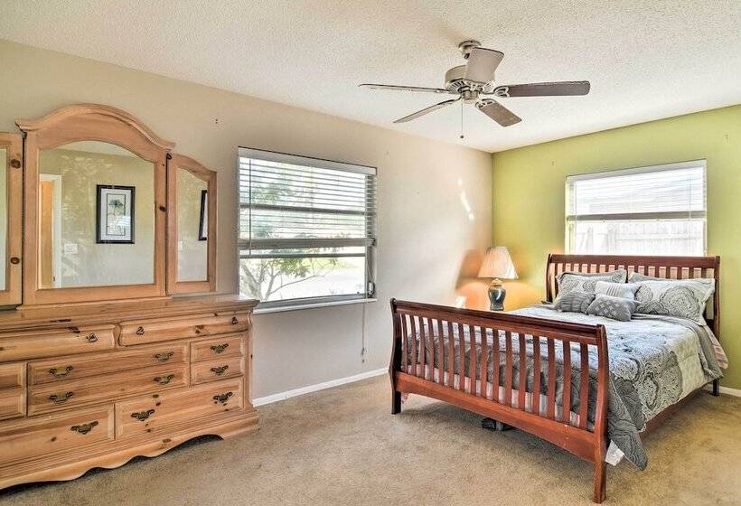 Bradenton Snowbird Sanctuary W/ Covered Patio!