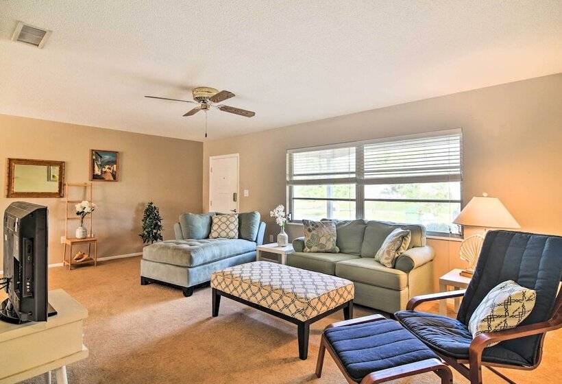 Bradenton Snowbird Sanctuary W/ Covered Patio!