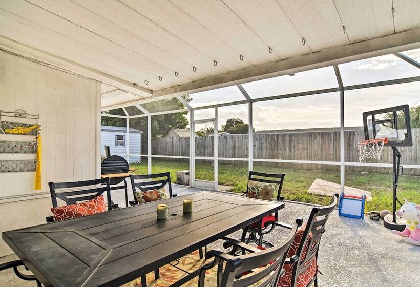Bradenton Snowbird Sanctuary W/ Covered Patio!