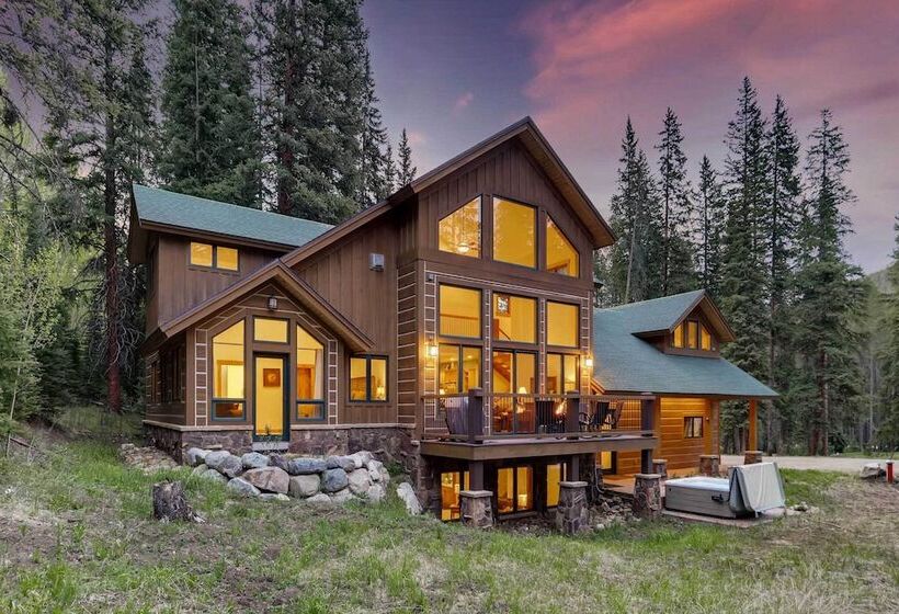 Breckenridge Home W/ Deck + Hot Tub Near Skiing!