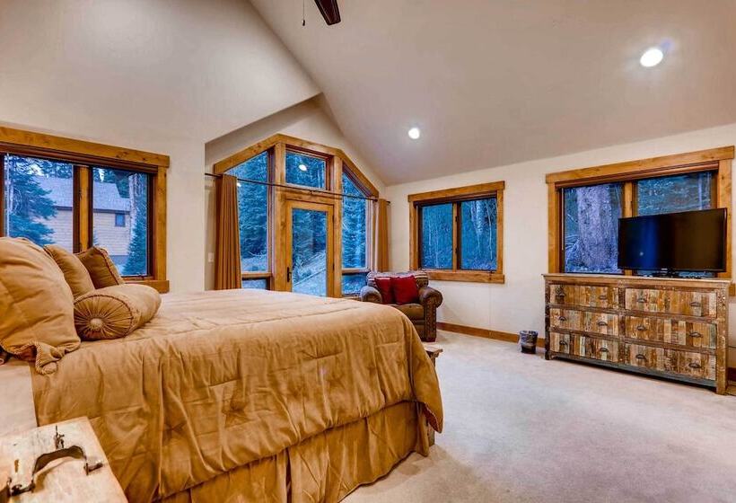 Breckenridge Home W/ Deck + Hot Tub Near Skiing!