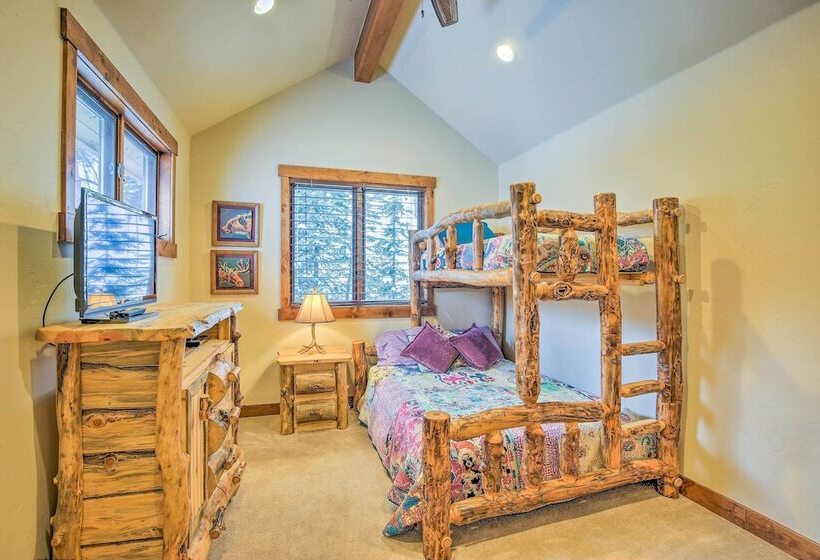 Breckenridge Home W/ Deck + Hot Tub Near Skiing!