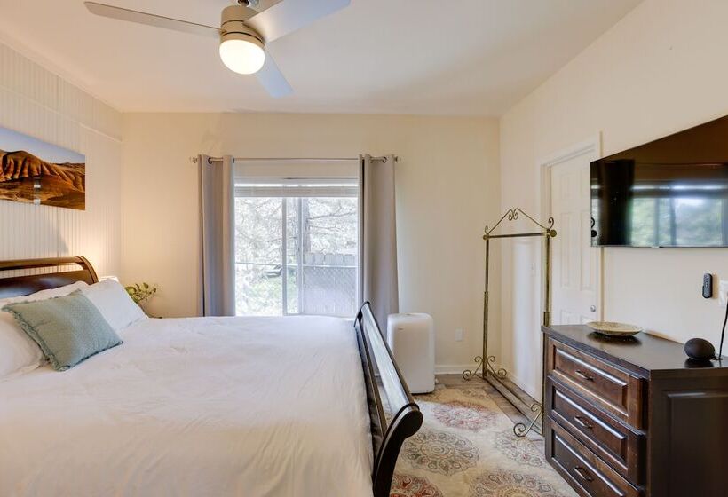 Bright Bend Home W/ Patio < 3 Mi To Downtown!