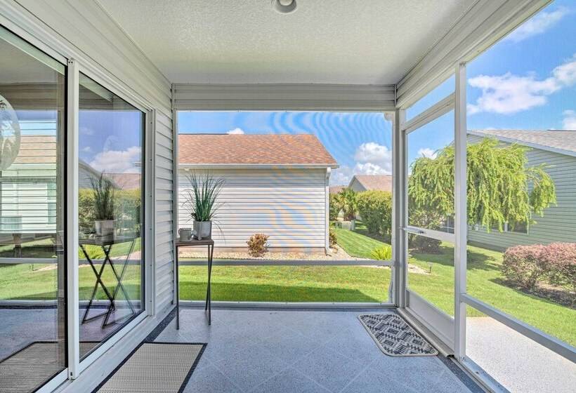 Bright Florida Home Near Tons Of Golf Courses