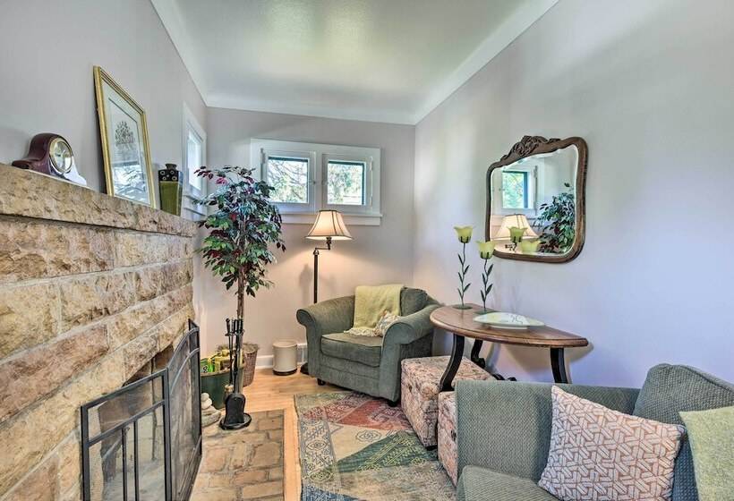 Bright Minneapolis Home: 2 Mi To Minnehaha Falls!