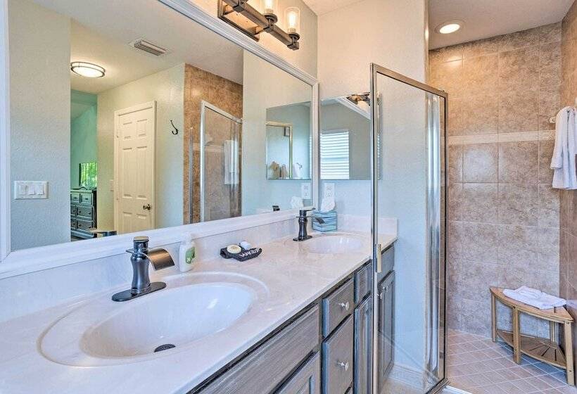 Port St Lucie Home W/ Hot Tub: 5 Mi To Pga Club!