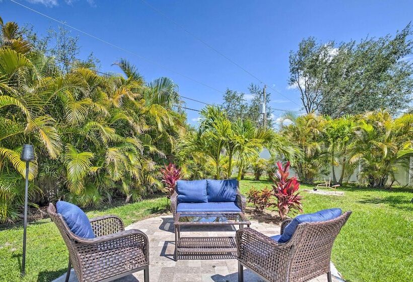 Port St Lucie Home W/ Hot Tub: 5 Mi To Pga Club!