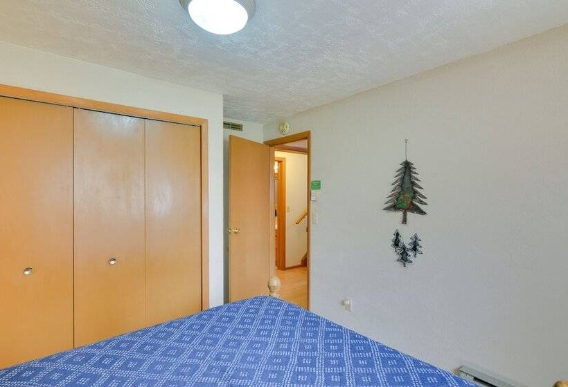 Ranch Style Retreat In Downtown Buena Vista!