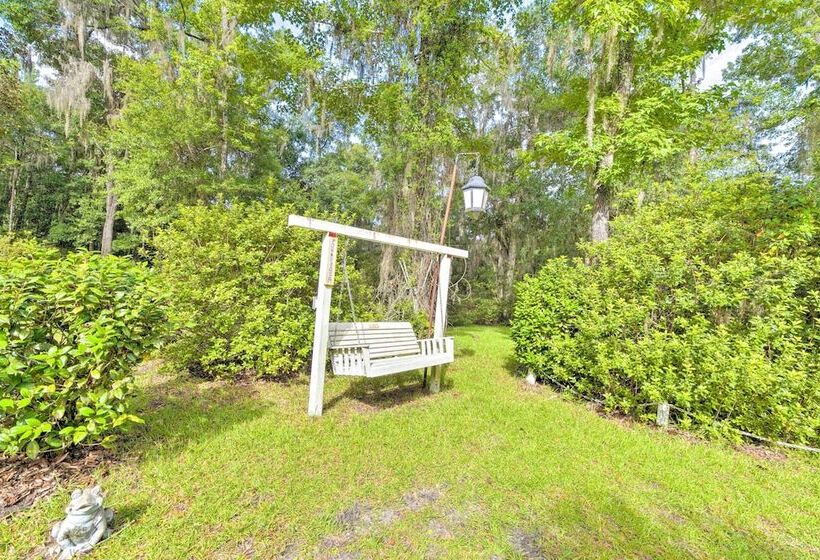 Brooksville Home W/ Lanai ~ 15 Min To Downtown!