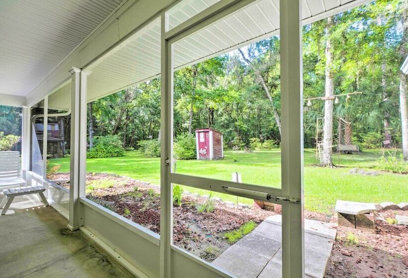 Brooksville Home W/ Lanai ~ 15 Min To Downtown!