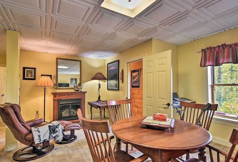 Cabin W/ Bbq + Games   Walk To Blue Ridge Parkway!