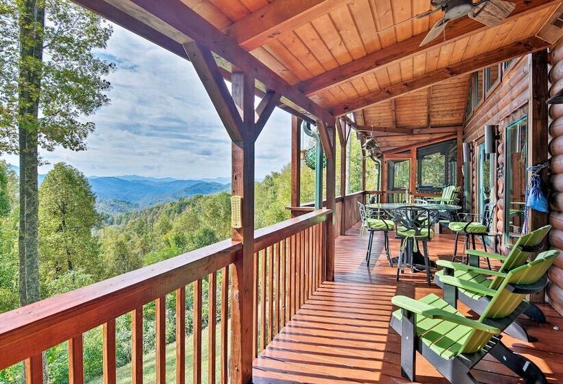 Cabin W/ Bbq + Games   Walk To Blue Ridge Parkway!