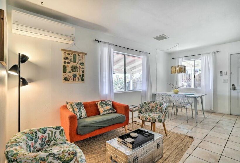 Cali Desert Oasis W/ Hot Tub + Mtn Views!