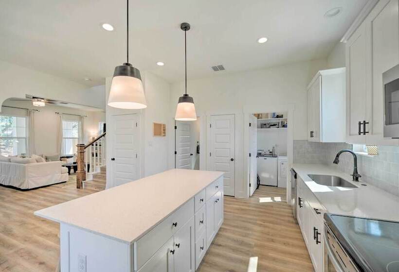 Canyon Lake Home W/ Deck ~ 1 Mi To Comal Park