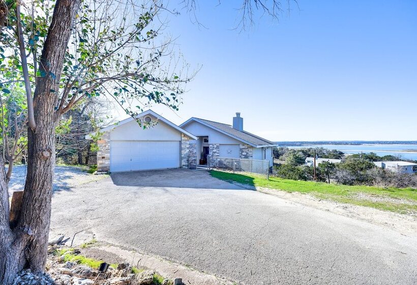 Canyon Lake Retreat W/ Hot Tub, Decks & Lake Views