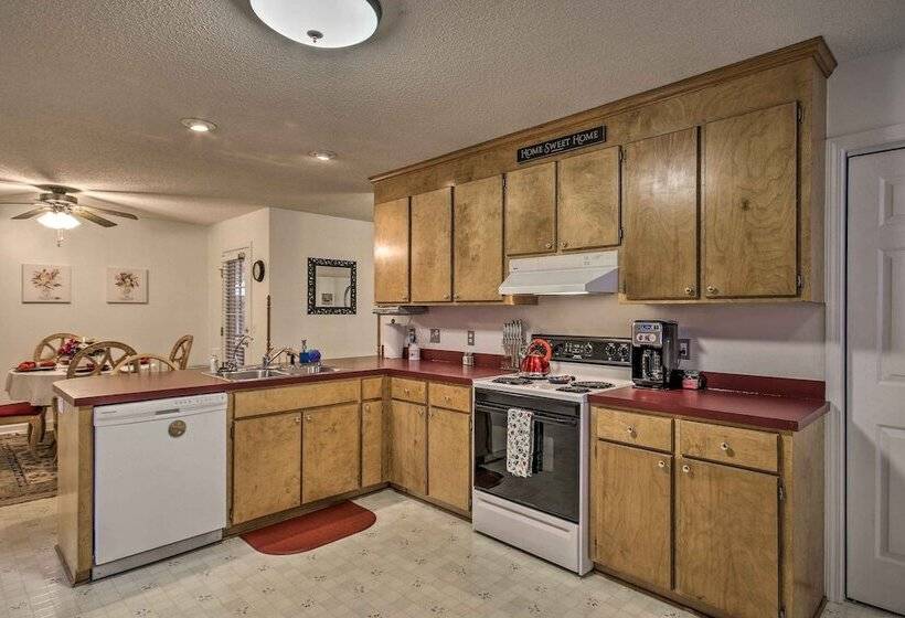 Chapin Home Near Boat Launch & Lake Murray!