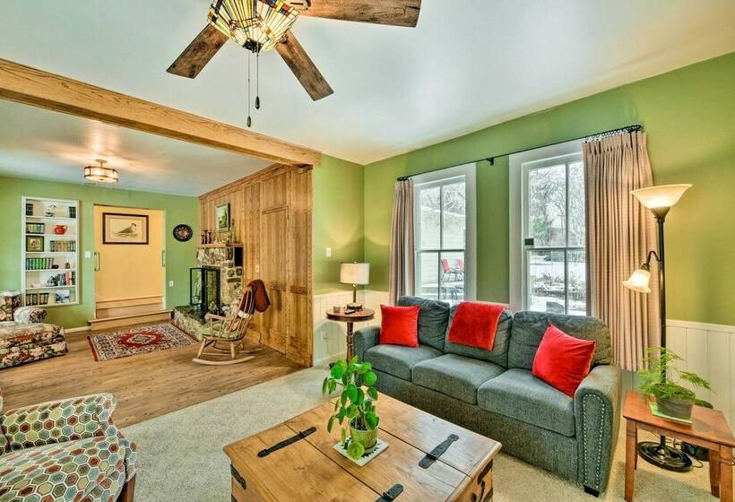 Charming Buena Vista Creekside Home: Walk To Main!