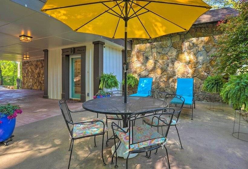 Charming Chattanooga Home W/ Downtown Views!