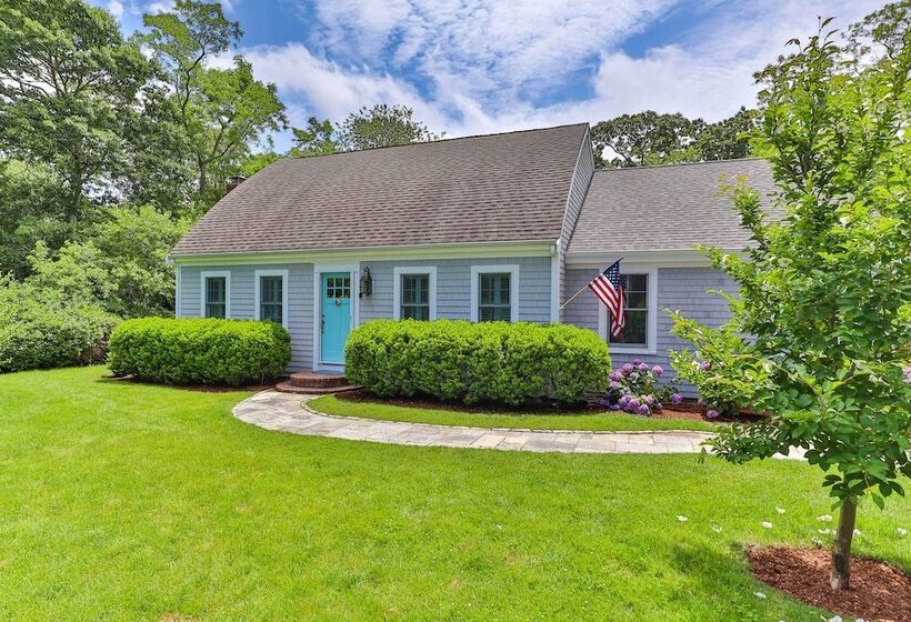 Charming Cottage W/ Deck   Walk To Skaket Beach!