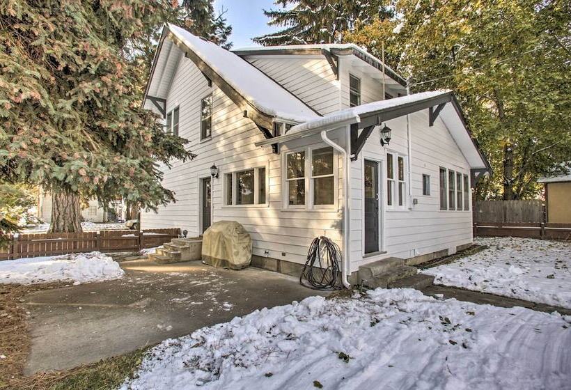 Charming Downtown Coeur D Alene Home With Yard!