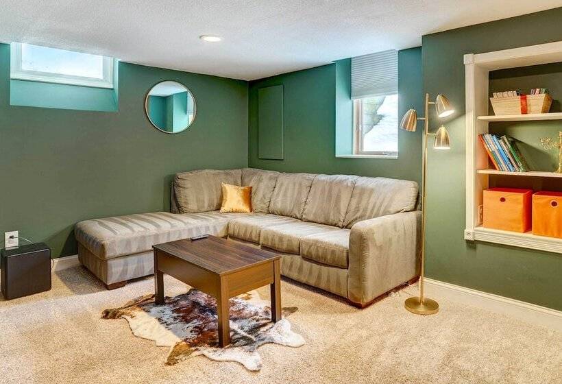 Charming Minneapolis Home < 1 Mi To Lakes!