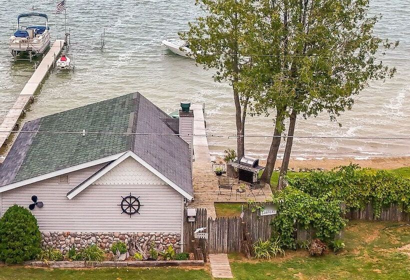 Little Traverse Lake Cottage: Beach Access & Dock!