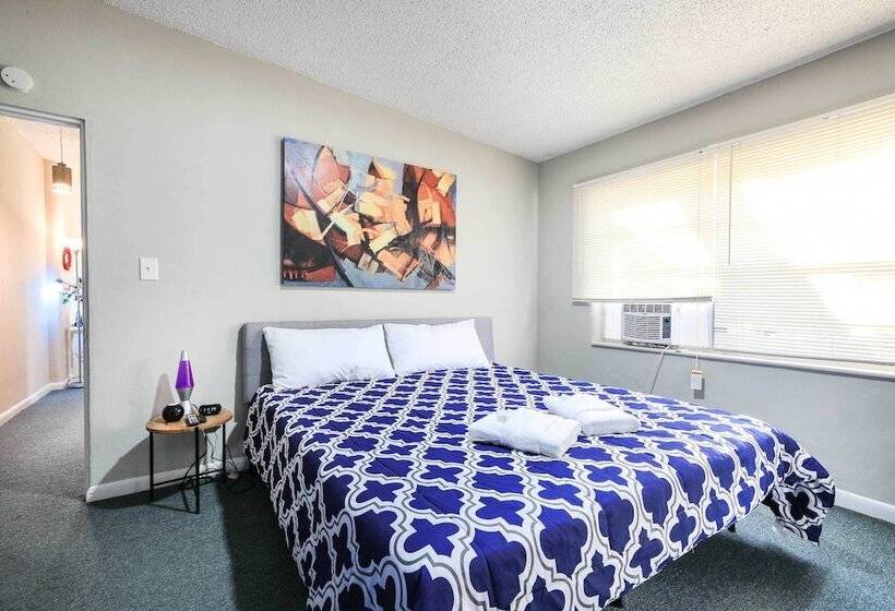 Charming Orlando Duplex ~ 6 Mi To Downtown!