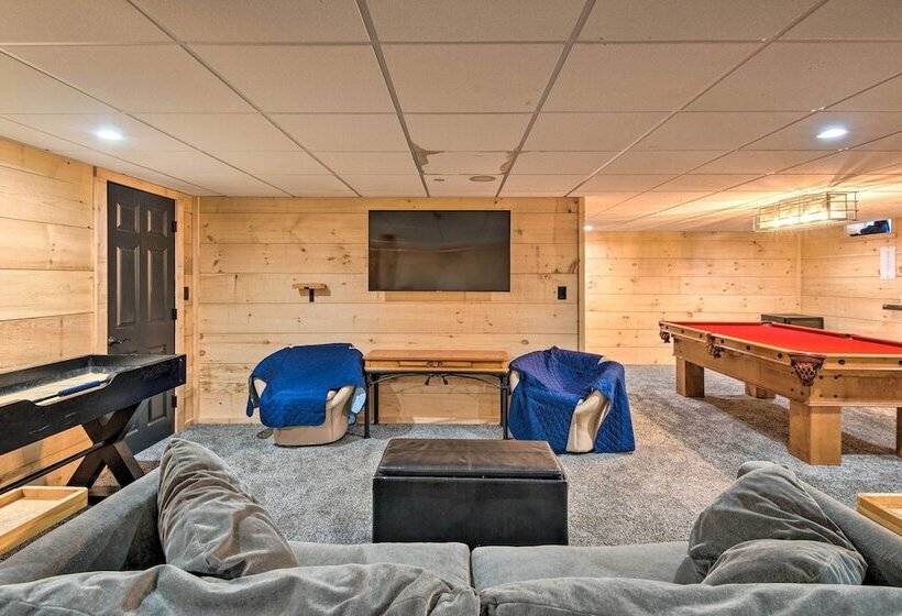 Charming Retreat ~ 1 Mi To Ossipee Lake Marina!