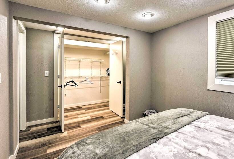 Walk To Lake Pepin: Charming Retreat W/ Deck