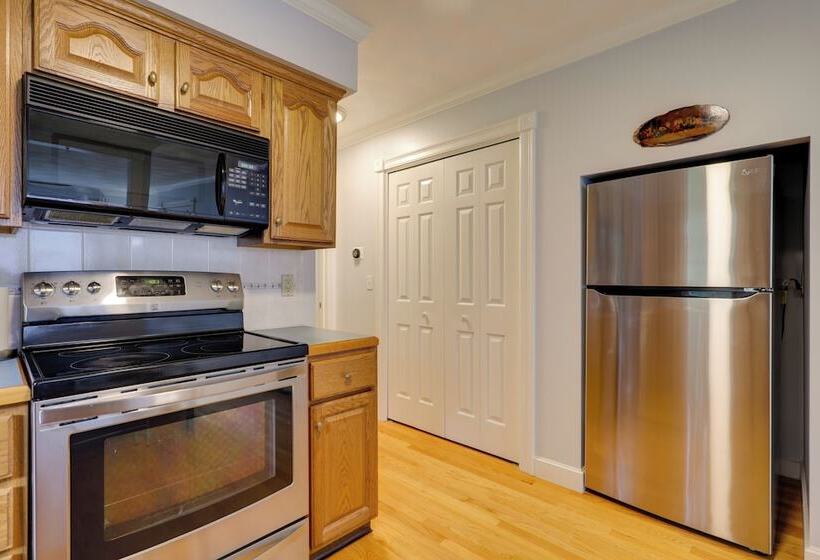 7 Mi To Downtown Providence: Quiet Apt In Seekonk
