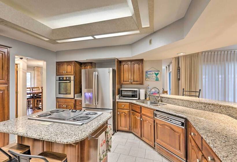 Cheerful Lanark Village Oasis W/ Private Pool