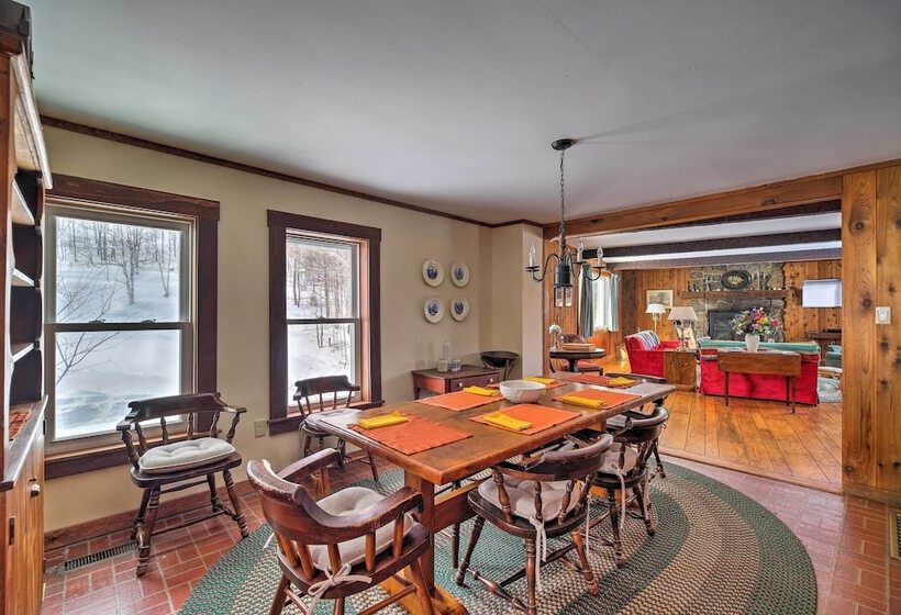 Chester Farmhouse On 100 Acres, 15 Min To Okemo!