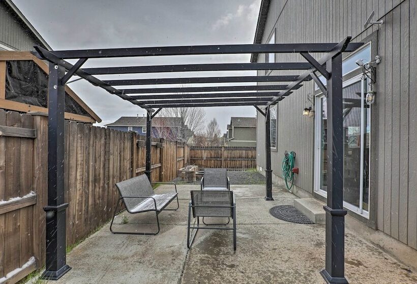 Chic Bend Home W/ Deck < 3 Mi To Downtown!